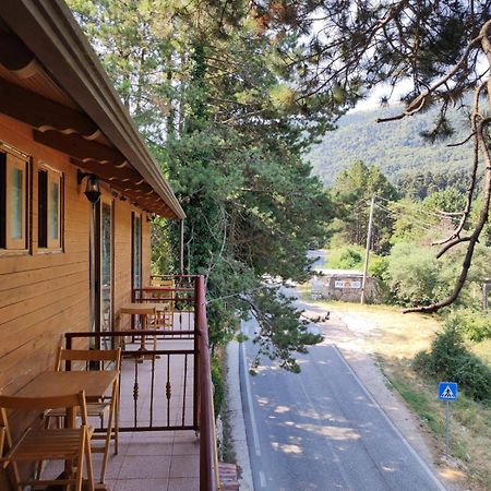 Hotel Toni Llogora Dukat Exteriér fotografie